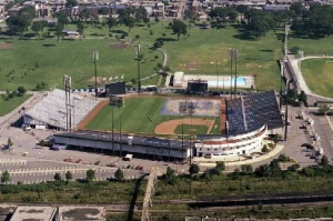 Jarry Park was the first home of the Expos in Montreal. Note the swimming pool past the right field fence. Other than that, not much of a home.